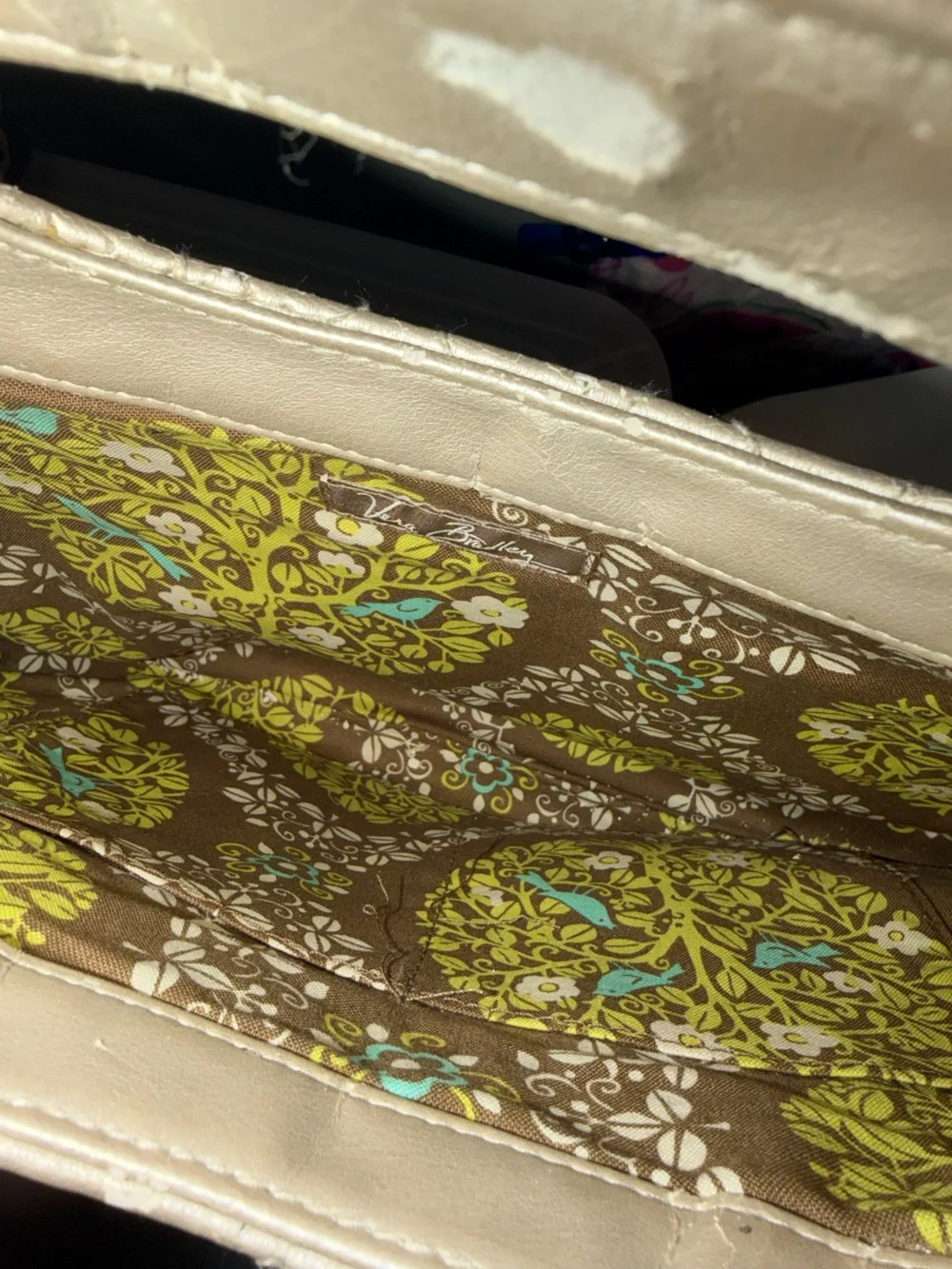 🩵 Vera Bradley Bird-Print Quilted Handle Clutch